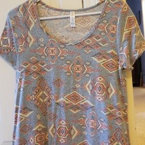 LuLaRoe Classic Tee XS southwest design euc